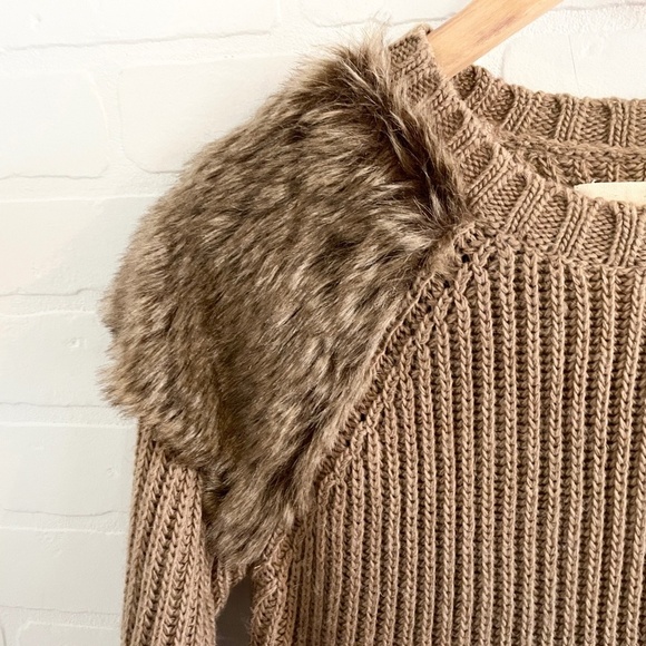 Zara knit Women’s Knit Dress/Tunic/Sweater Wool Mohair Blend Faux fur Tan Sz M - Picture 5 of 7